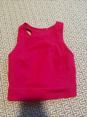 Tasc sculptive pocket crop tank